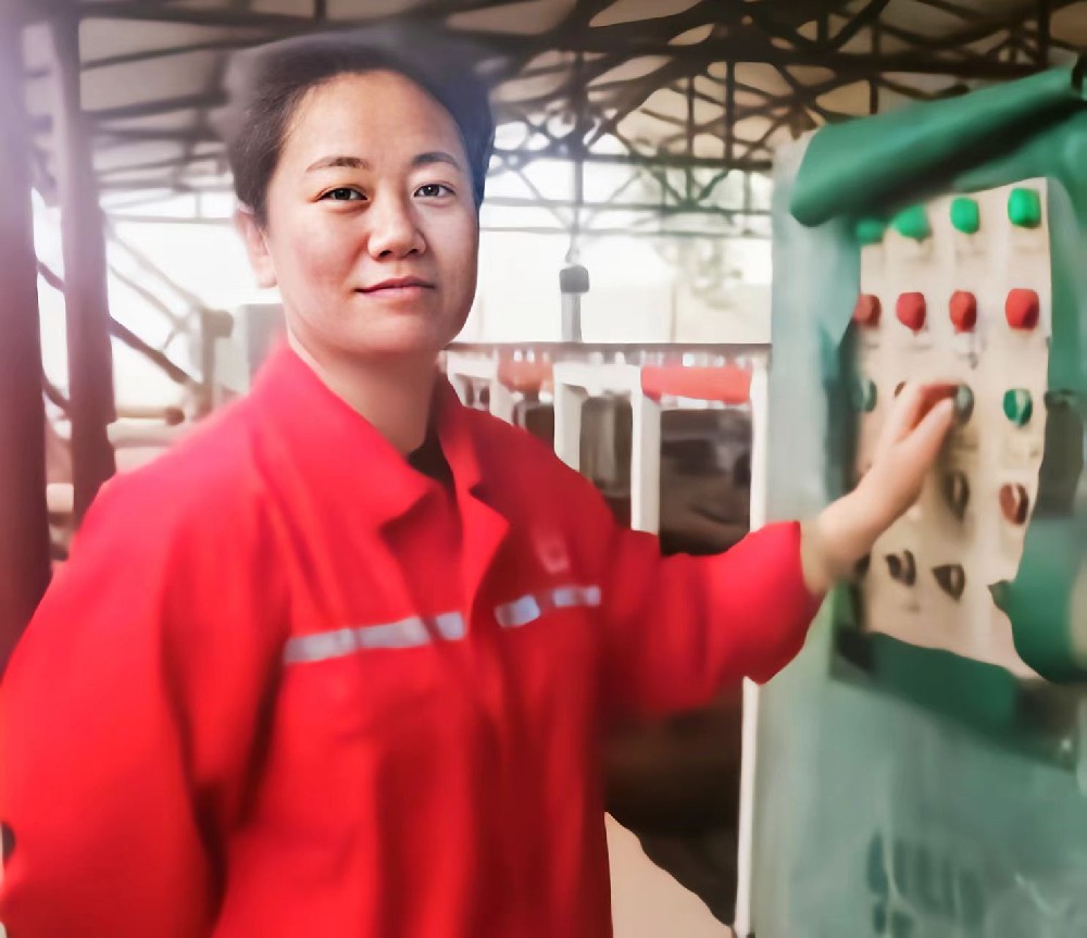 以实干与担当  绘出最美的自己